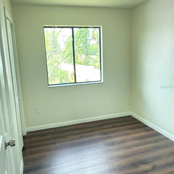 1322 Verona St — Photo 13