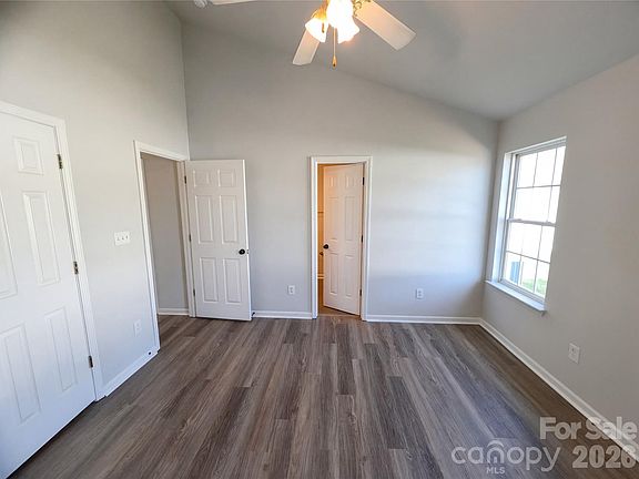 4th image of 6028 Bradford Ct