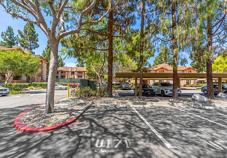 12059 Alta Carmel Ct — Photo 19