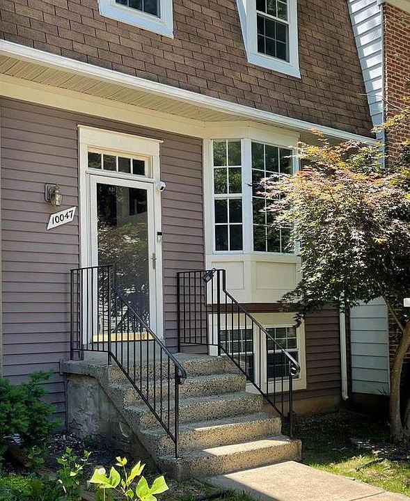 1st image of 10047 Chestnut Wood Ln