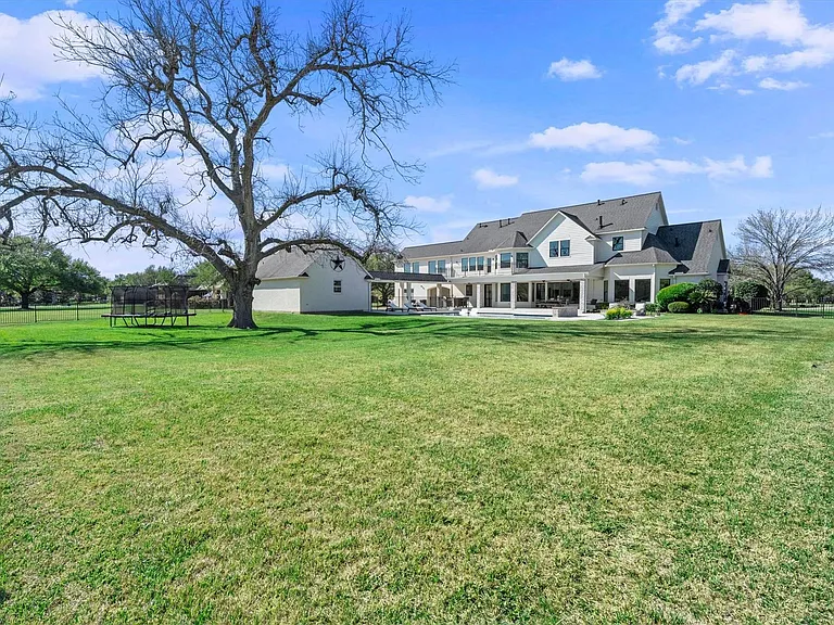 2703 Cavallo Pass — Photo 47