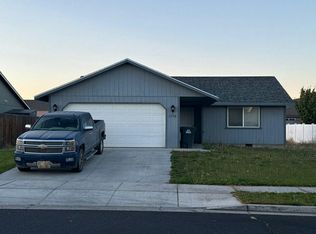 9825 Maple Dr NE, Moses Lake, WA 98837