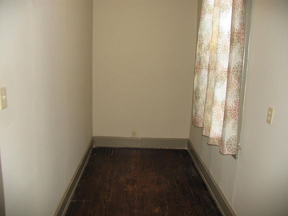 3rd image of 2745 Norwood Ave #1
