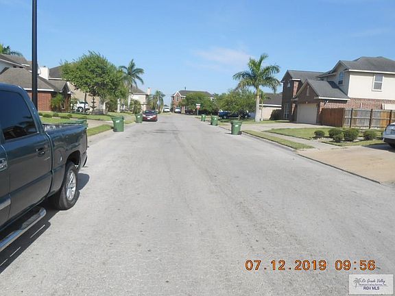 2nd image of 3334 Burgundy Dr