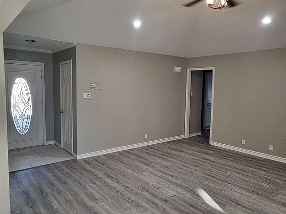 5th image of 7404 Glen Haven Dr