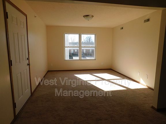 5th image of 210 Cardinal Way