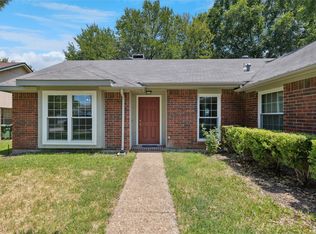 6711 Towerwood Dr, Arlington, TX 76001
