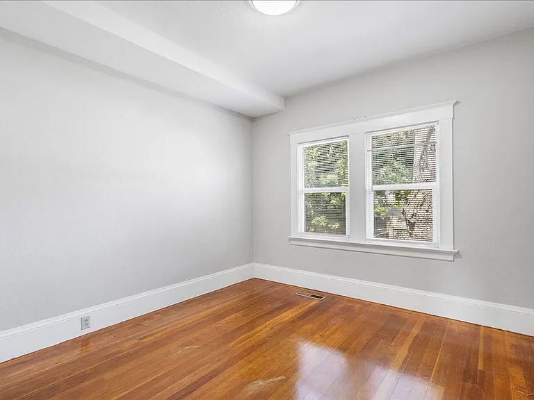 1417 Lincoln Ave — Photo 12
