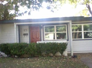 526 Lombardy Ln, Arlington, TX 76013