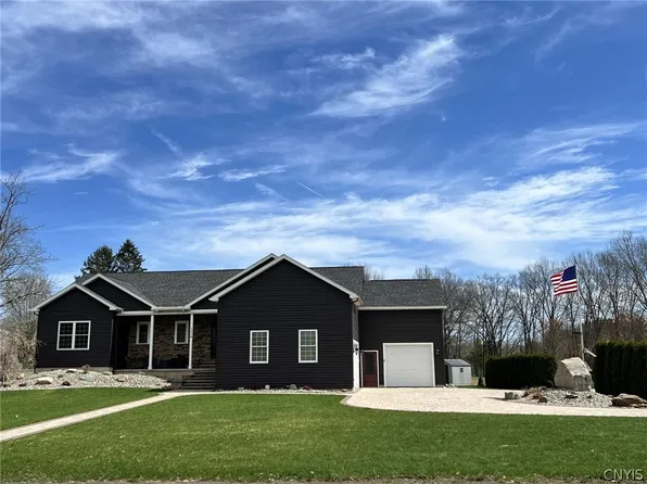 1410 Allen Rd, North Syracuse, NY 13212