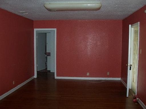 2nd image of 4111 MC INNIS ST