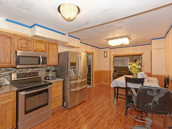3rd image of 777 Livingston Ave