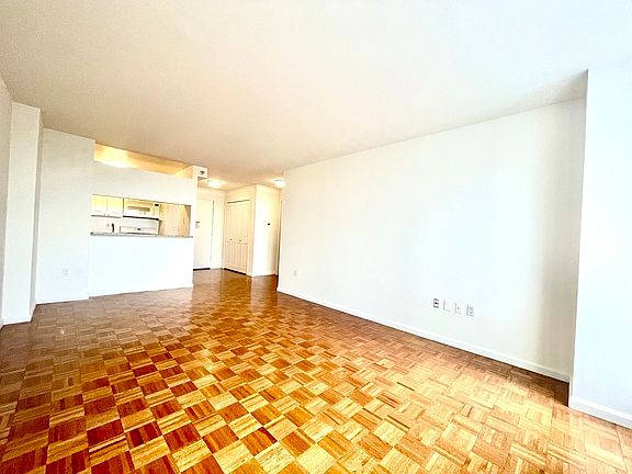 3rd image of 350 W 43rd St APT 44B