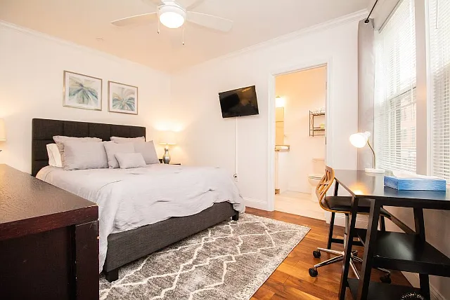 1008 Tremont St #3 — Photo 15