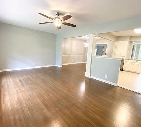 4th image of 3000 7th Ave