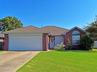 2012 Sierra St, Norman, OK 73071