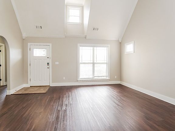3rd image of 224 Stonecreek Pl