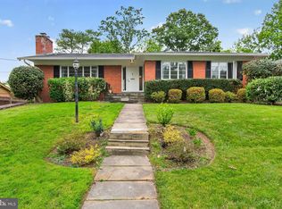 5804 Plainview Rd, Bethesda, MD 20817