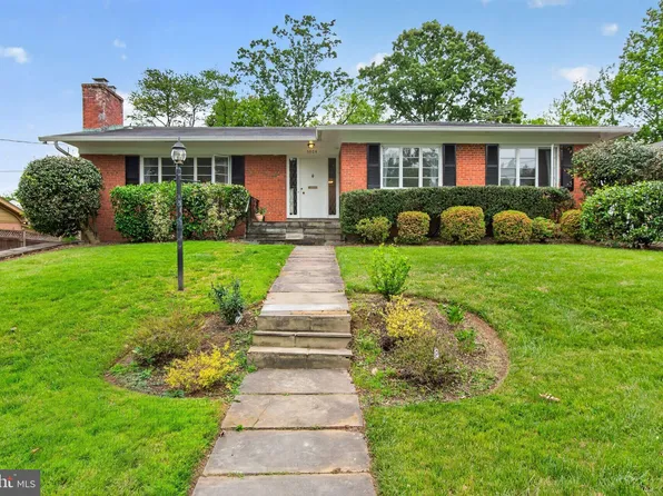 5804 Plainview Rd, Bethesda, MD 20817