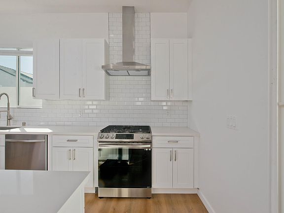 3rd image of 6960 Shoshone Ave