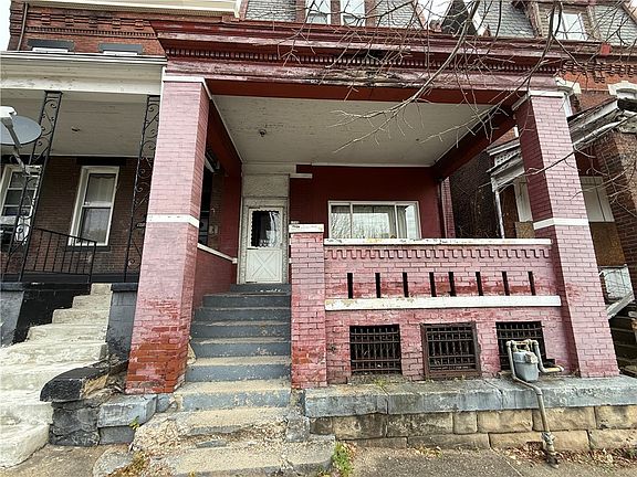 4th image of 1722 Brighton Rd