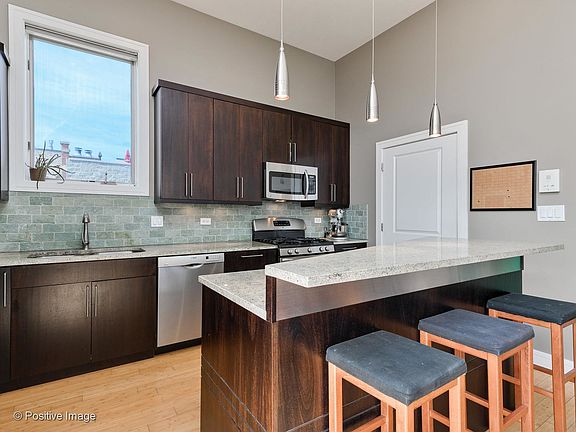 5th image of 1612 W Julian St #301