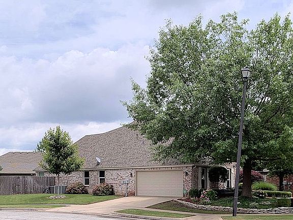 Garage door on west side