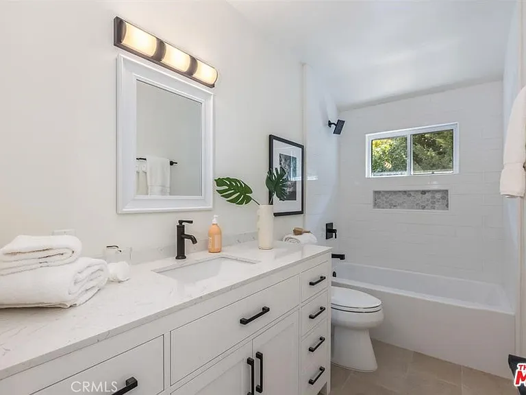 3217 Longridge Ave — Photo 21