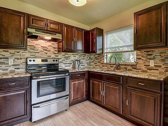 4th image of 4026 Arkansas Ave NE