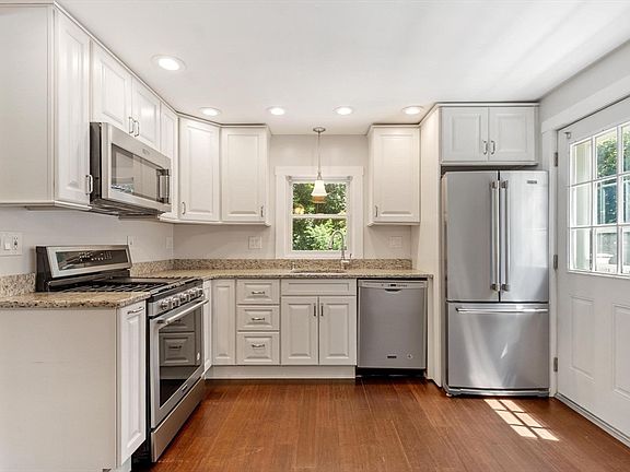 2nd image of 55 Wingate Rd