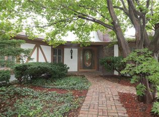 5606 NW Oak Ridge Ct, Kansas City, MO 64151