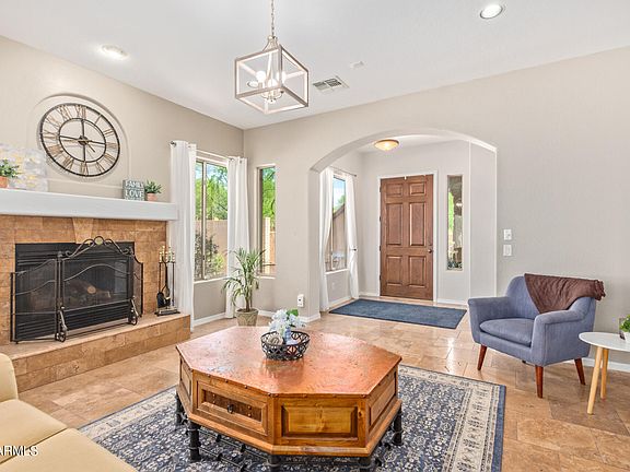 3rd image of 2906 W DONATELLO Drive