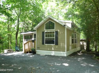 106 Birch Ln, Shohola, PA 18458