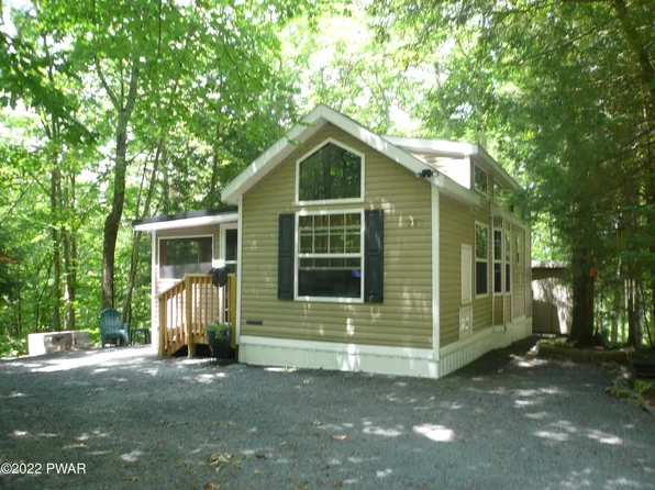 106 Birch Ln, Shohola, PA 18458
