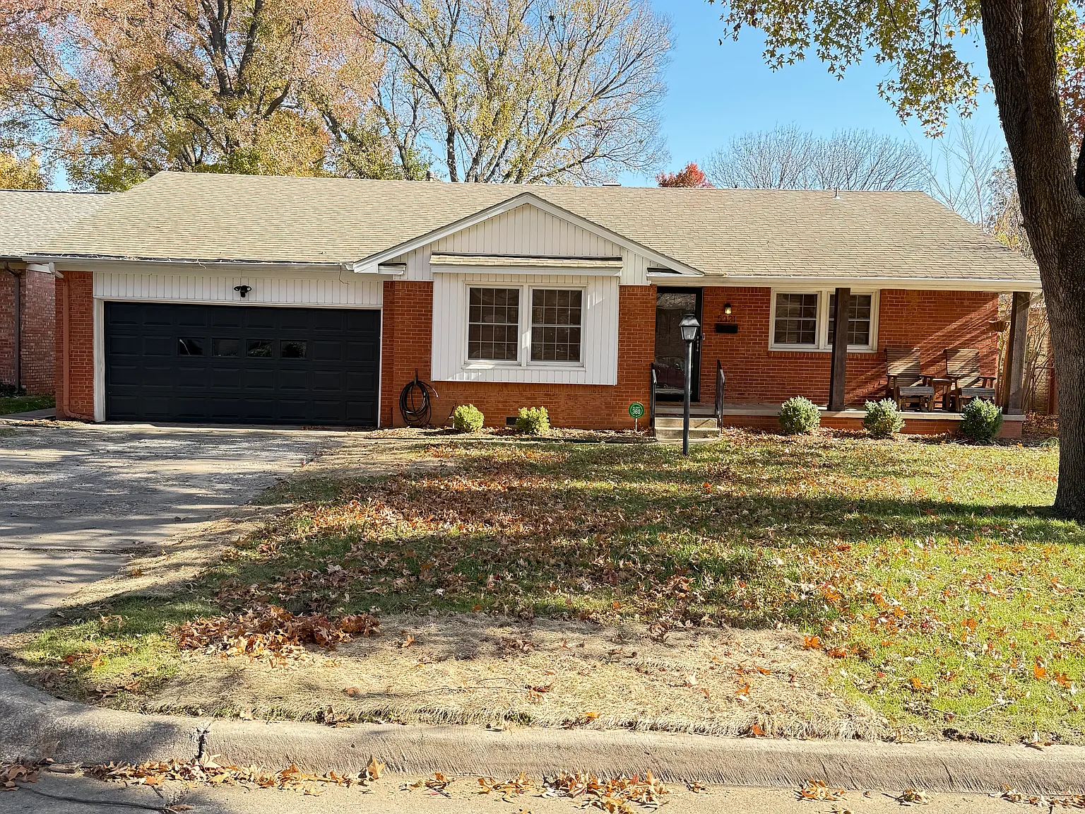 3 bed, 1606 sqft, $1,900 — Photo 1
