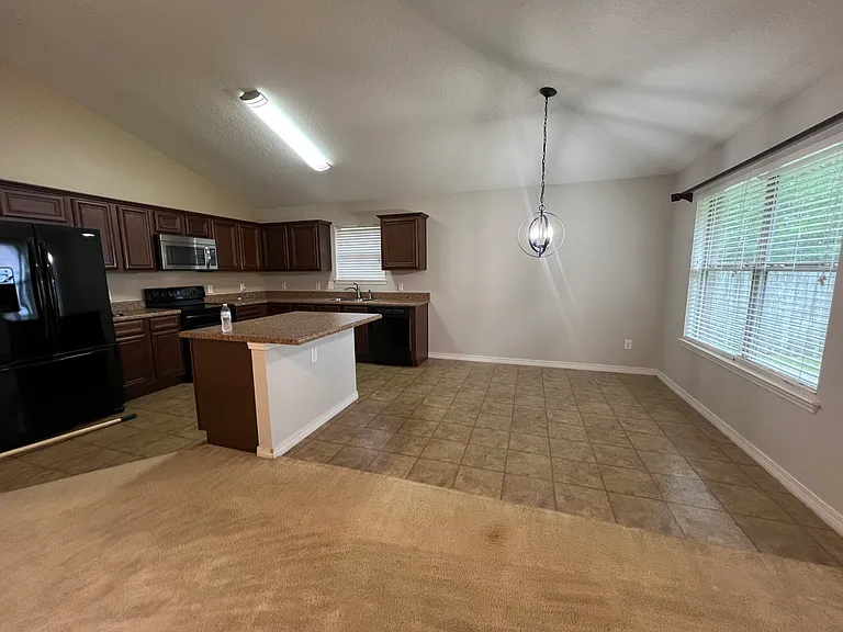 4928 Makenna Cir — Photo 14