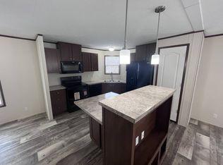 212 Anker Ln #48, Metamora, IL