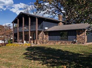 1542 S Essex Rd, Springfield, MO 65809