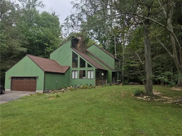 5440 W Quail Run Lane, Madison, IN 47250