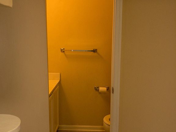 4th image of 317 A E Montcastle Dr