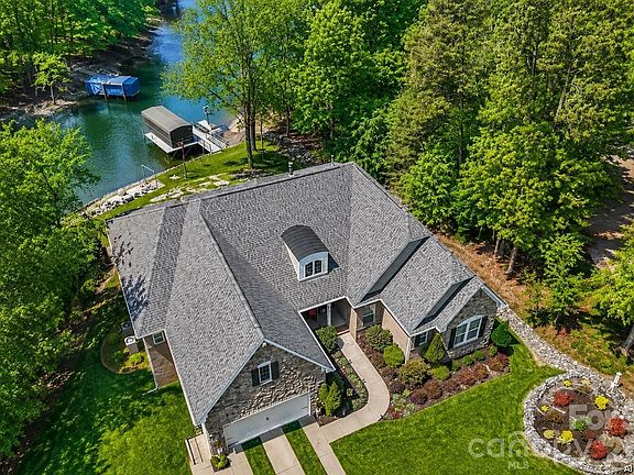 2nd image of 17914 Culross Ln