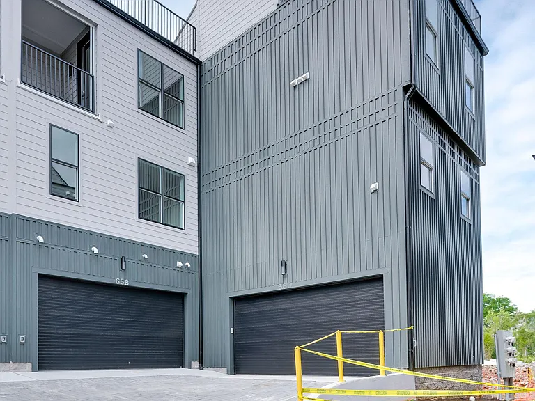 660 Hamilton Ave — Photo 39