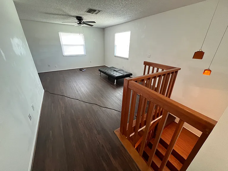 18812 Matanzas Rd #UPPER FLAT — Photo 13