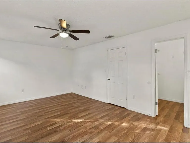 8413 Shady Glen Dr — Photo 17