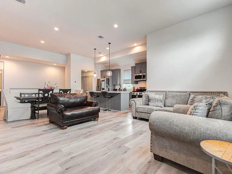 4502 Buck St — Photo 9