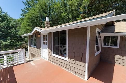 4th image of 3798 Royal Dr