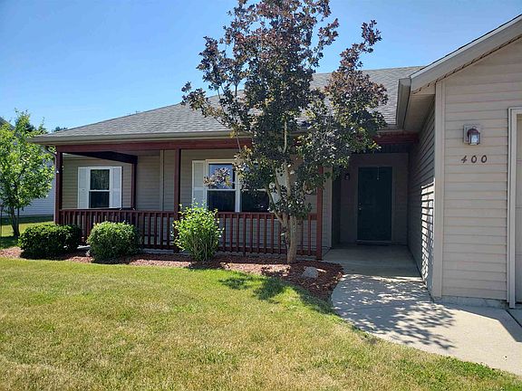 2nd image of 400 Riverview Dr