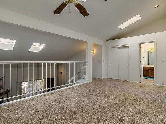 5th image of 312 Palmer Park Ave NE