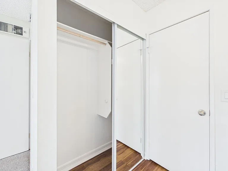 Available Apartment in North Park — Photo 23