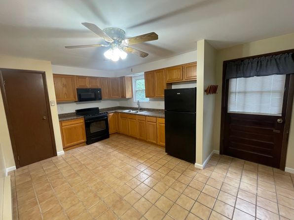 264 Lutz Rd #C
